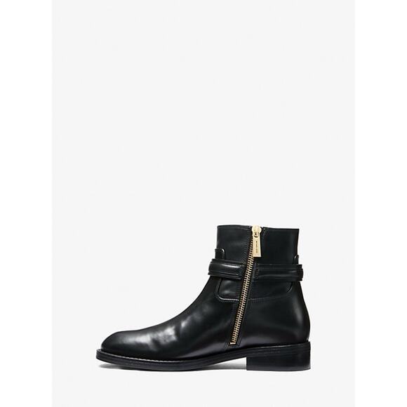 MICHAEL KORS “MINDY” FLAT LOGO BOOTIE BOMBE LEATHER BLACK SIZE 8.5 MSRP$398 - Picture 3 of 9